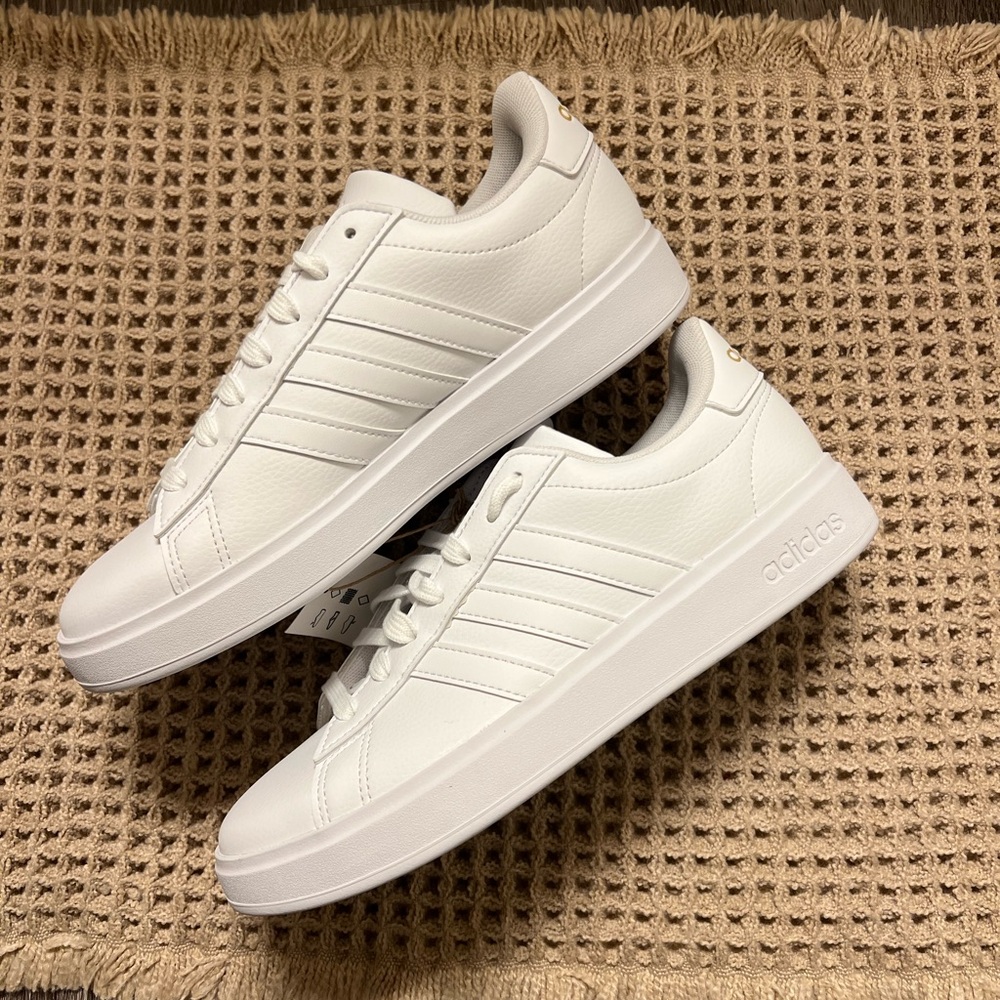 adidas White Grand Court 2.0 Sneakers with Gold Accent - Picture 5 of 12